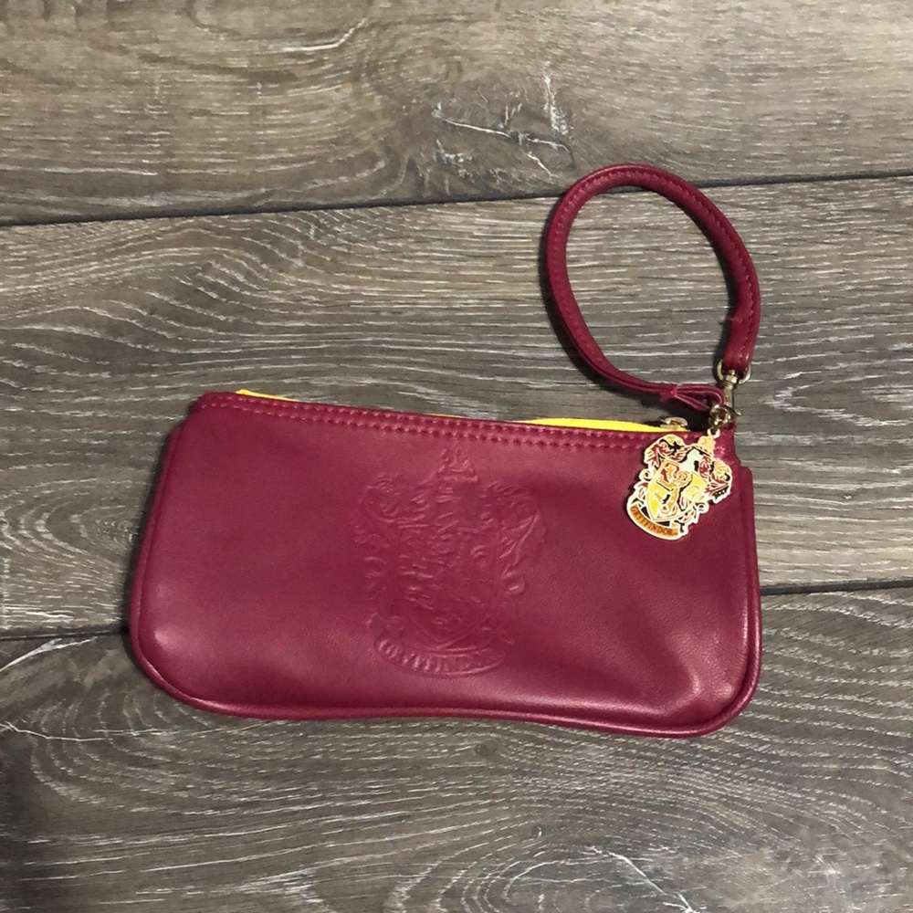 Harry Potter Gryffindor burgundy wristlet